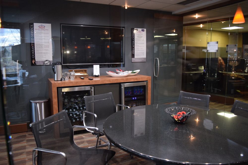 Casper Office Building: 550 N Poplar St, Casper, WY 82601